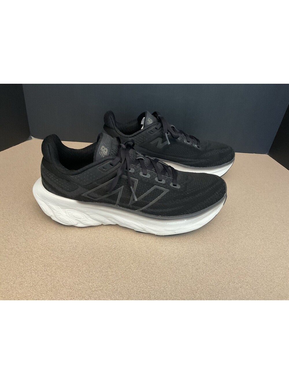 Womens New Balance Fresh Foam x 1080v13 Black Running Shoes. Size 9.5B. Awesome!